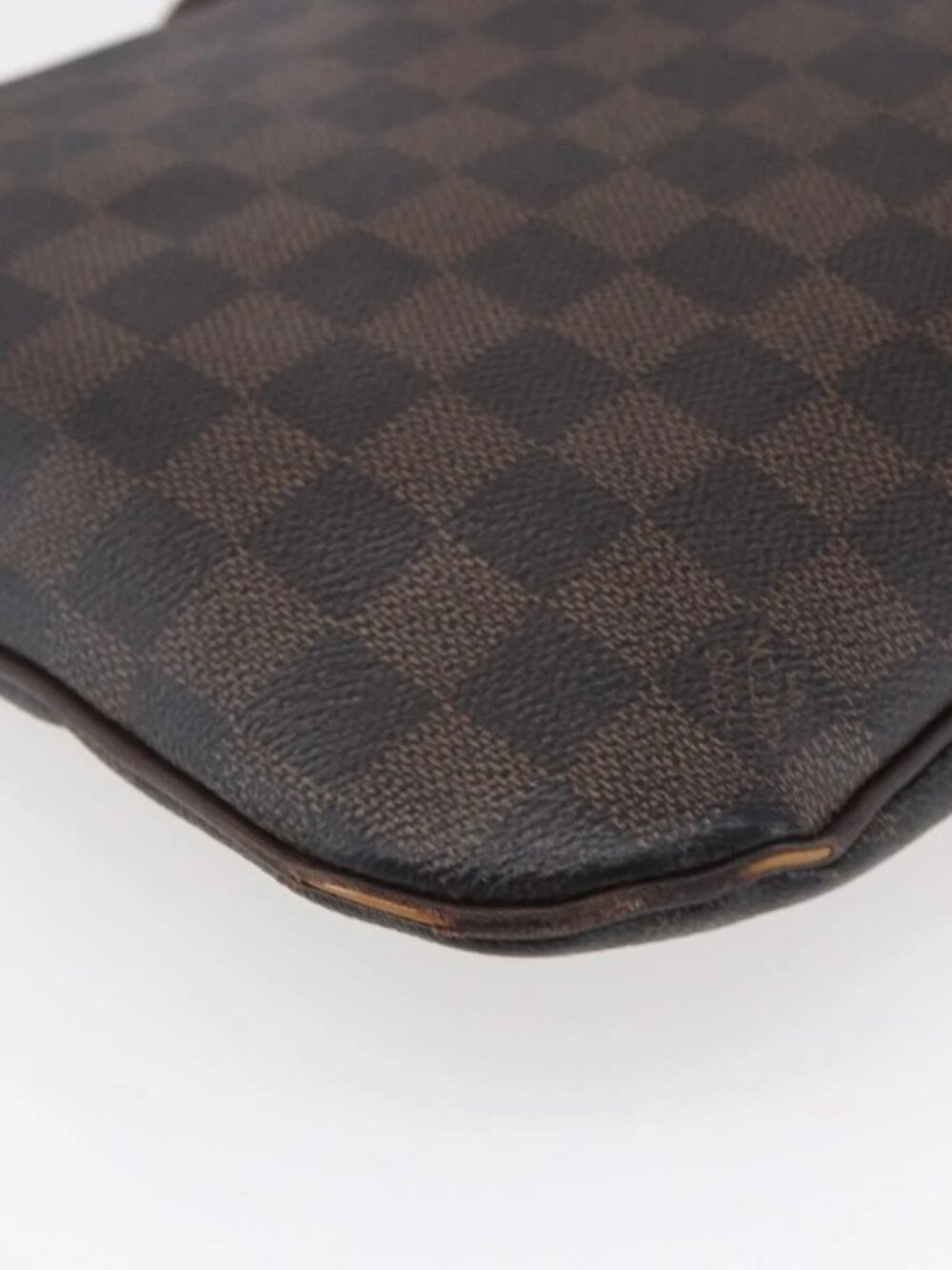 LOUIS VUITTON Damier Ebene Pochette Bosphore Shoulder Bag - Picture 5 of 16